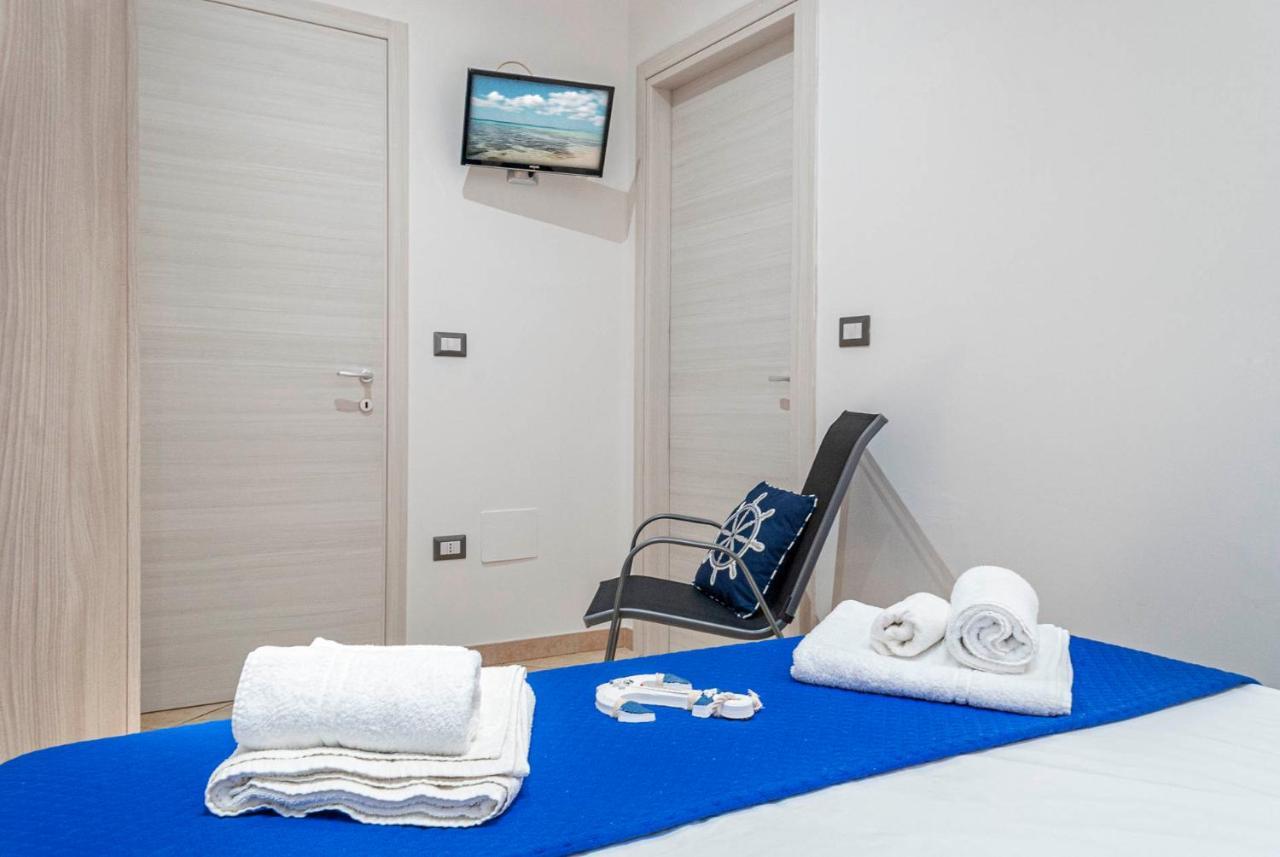 Da Rocco B&B Sant Isidoro  Exterior photo
